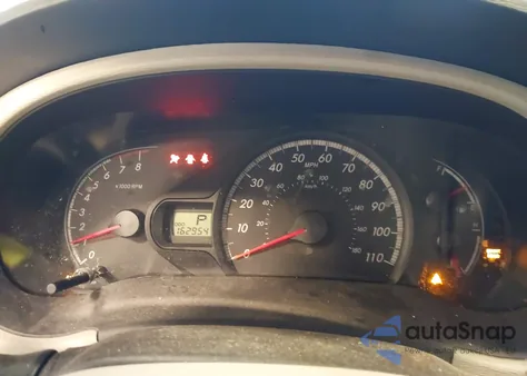 2014 Toyota Sienna Le V6 8 Passenger z USA, uszkodzony, nr VIN 5TDKK3DC1ES458255